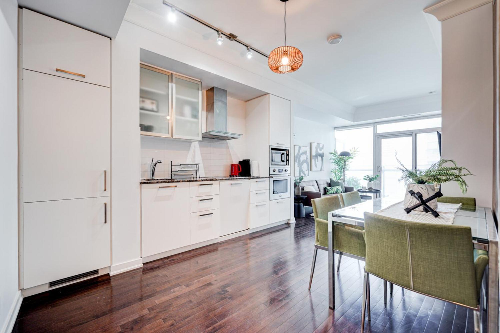 Skytree - Modern Rusty Condo Close To Union Station In Heart Of Downtown Торонто Екстер'єр фото