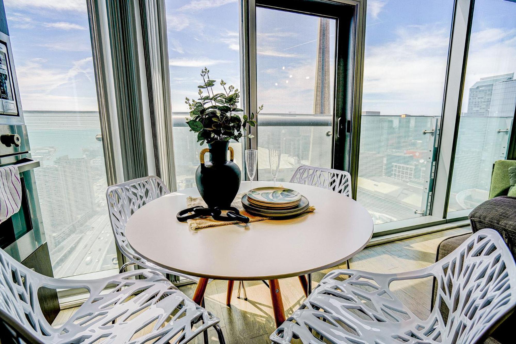 Skytree - Modern Rusty Condo Close To Union Station In Heart Of Downtown Торонто Екстер'єр фото