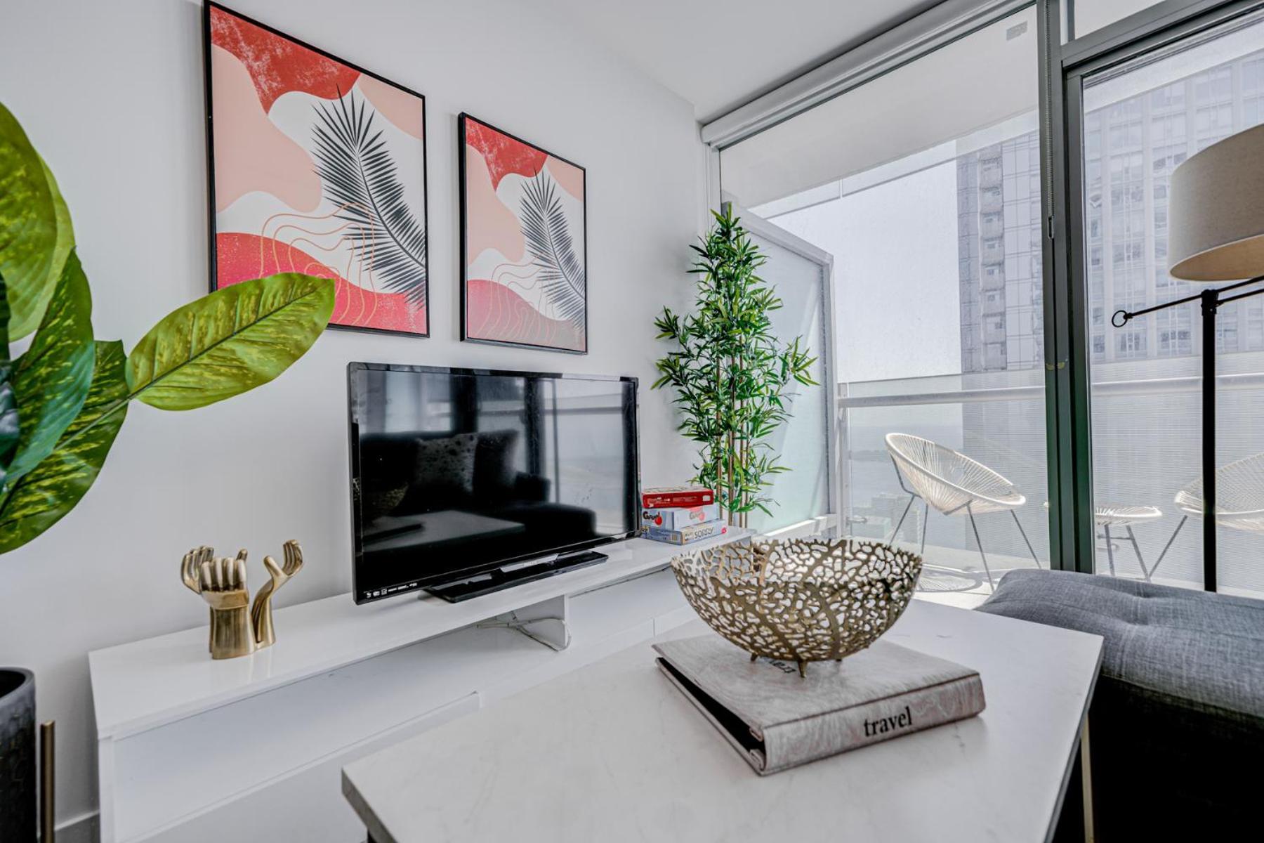 Skytree - Modern Rusty Condo Close To Union Station In Heart Of Downtown Торонто Екстер'єр фото