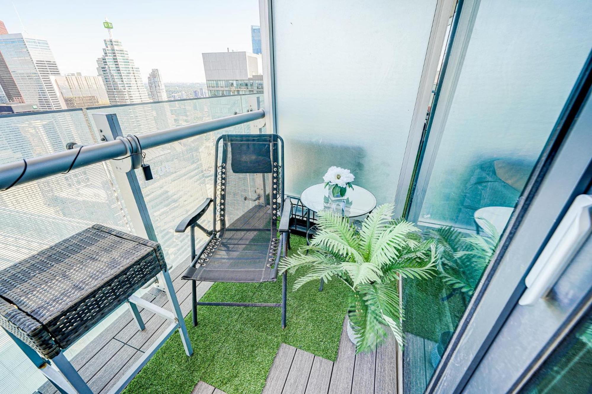 Skytree - Modern Rusty Condo Close To Union Station In Heart Of Downtown Торонто Екстер'єр фото